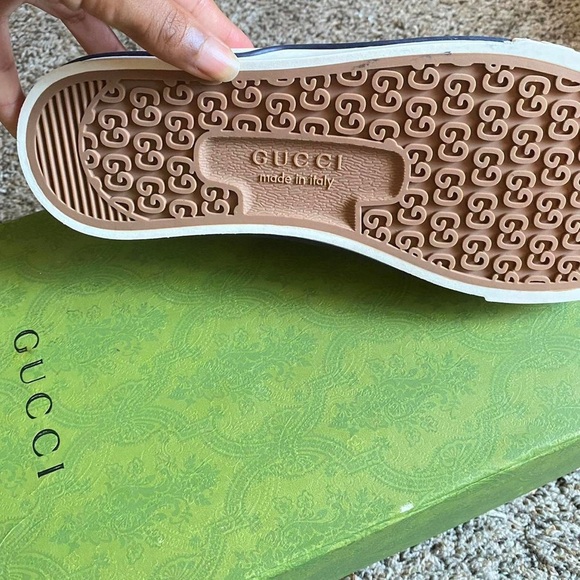 Gucci Women's White Trainers - Picture 3 of 4